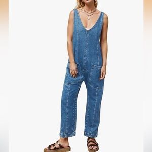 Relaxed Bib Style Denim Overalls in Medium Blue - Size Medium
